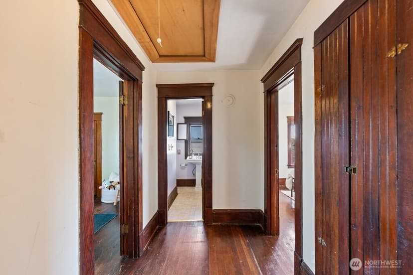 Property photo for 2305 Harrison Avenue, Everett photo 15