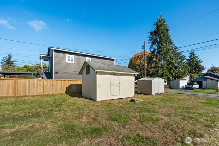 Property photo for 2305 Harrison Avenue, Everett photo 28