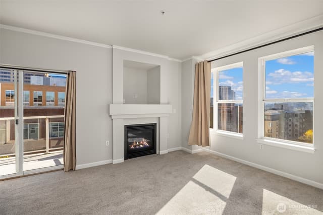 Property photo for 4343 Roosevelt Way NE #601, Seattle photo 5