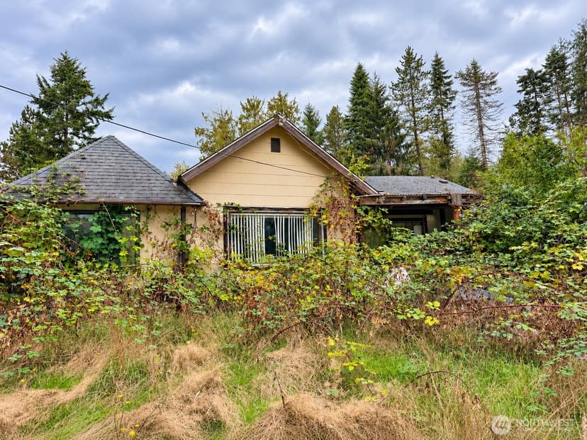 Property photo for 18646 Byers Road SE, Maple Valley photo 2