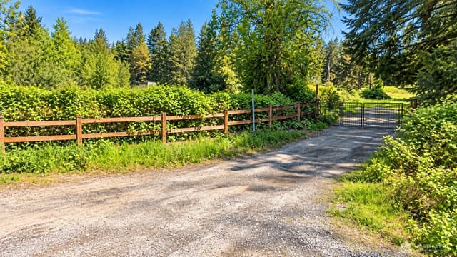 Property photo for 18646 Byers Road SE, Maple Valley