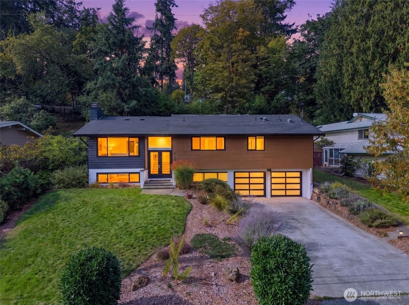 Property photo for 609 109th Avenue SE, Bellevue
