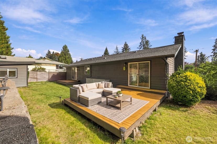 Property photo for 609 109th Avenue SE, Bellevue photo 32