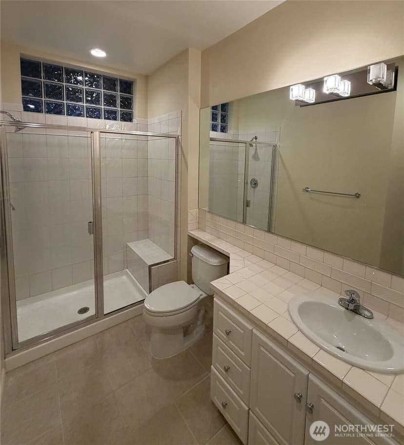Property photo for 520 6th Avenue #1002, Kirkland photo 3