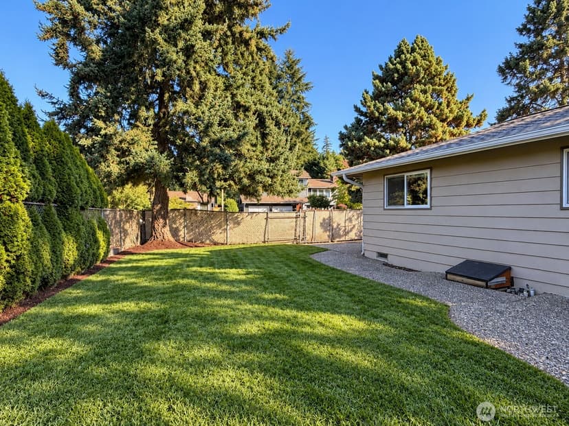 Property photo for 8916 NE 141st Street, Kirkland photo 19