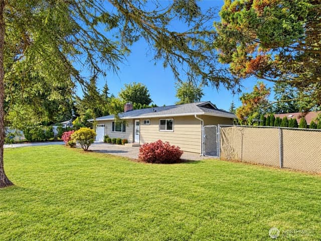 Property photo for 8916 NE 141st Street, Kirkland photo 3