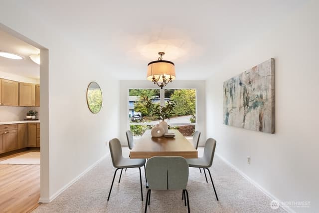 Property photo for 16817 NE 91st Street, Redmond photo 5