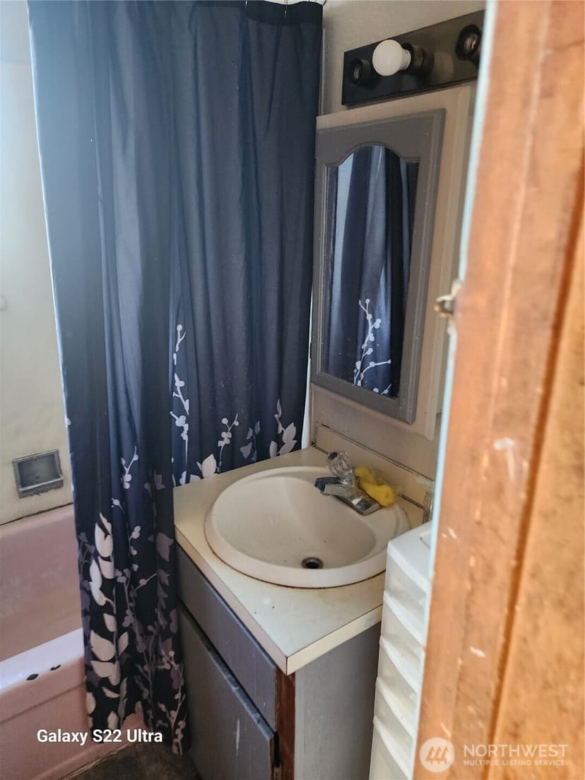 Property photo for 923 24th Avenue S, Seattle photo 22
