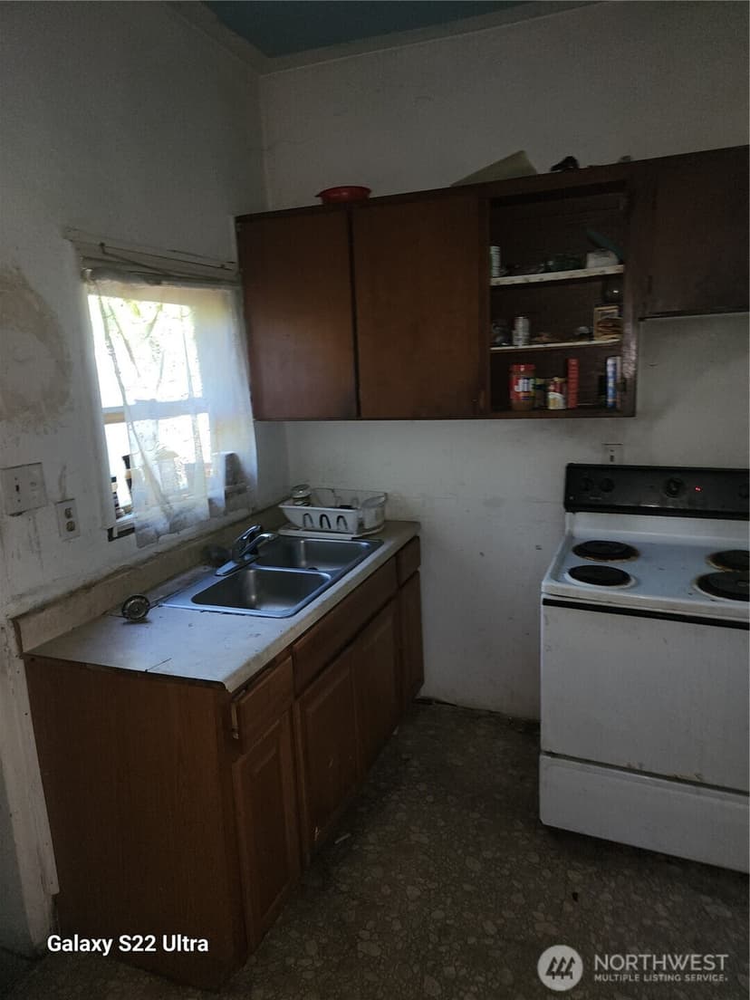 Property photo for 923 24th Avenue S, Seattle photo 11