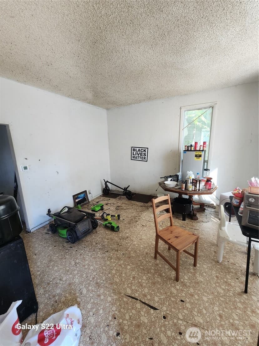 Property photo for 923 24th Avenue S, Seattle photo 5
