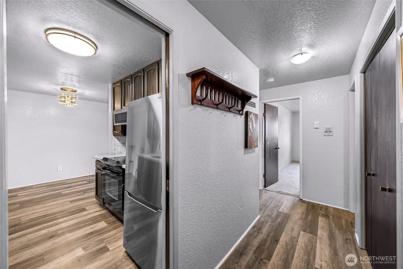 Property photo for 12035 32nd Avenue NE #202, Seattle photo 3