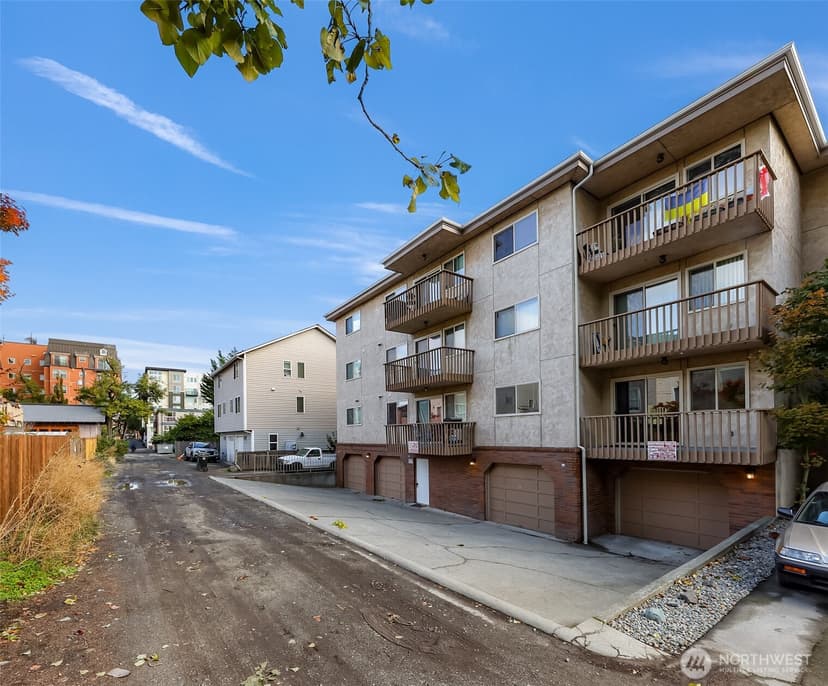Property photo for 12035 32nd Avenue NE #202, Seattle photo 25