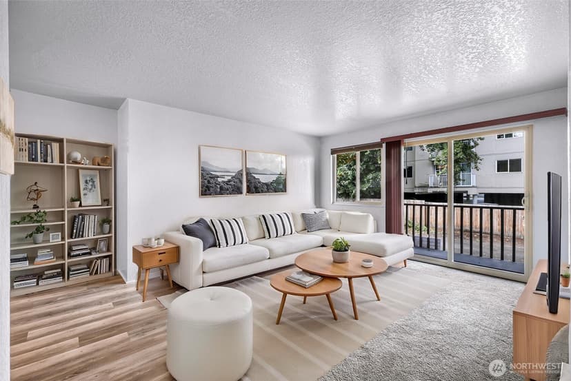 Property photo for 12035 32nd Avenue NE #202, Seattle photo 4