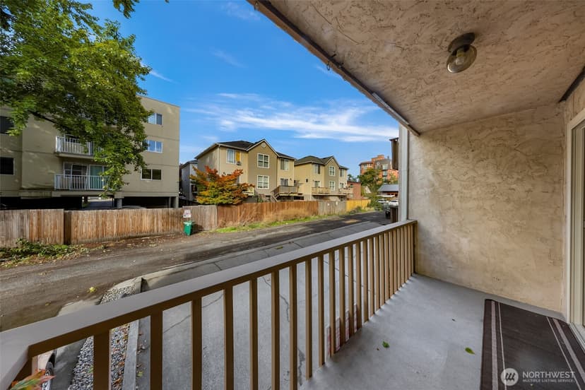 Property photo for 12035 32nd Avenue NE #202, Seattle photo 24