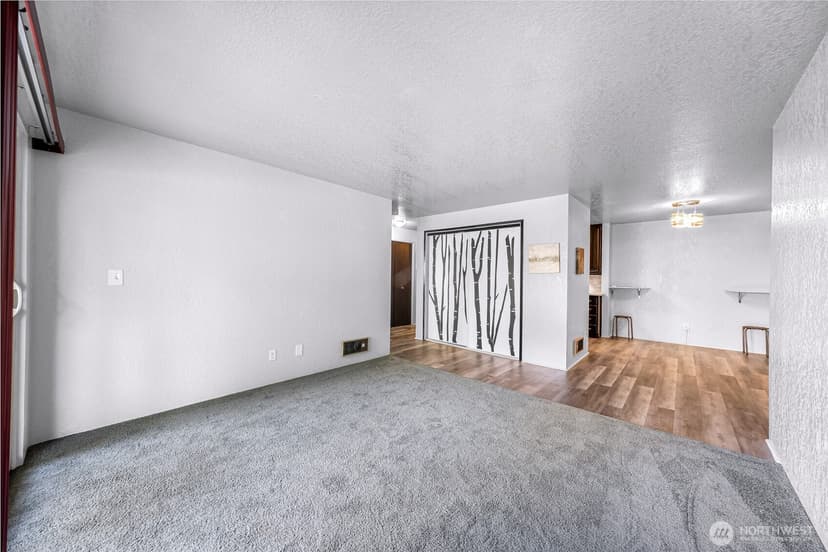 Property photo for 12035 32nd Avenue NE #202, Seattle photo 7