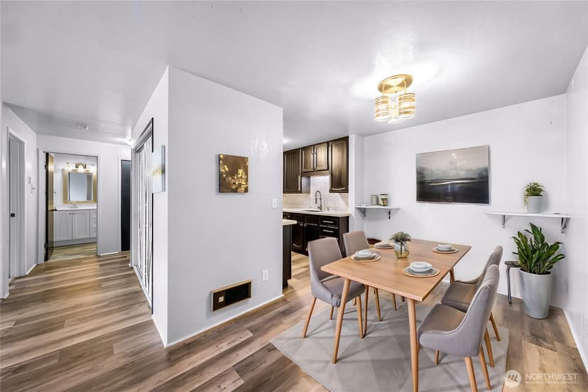 Property photo for 12035 32nd Avenue NE #202, Seattle photo 10