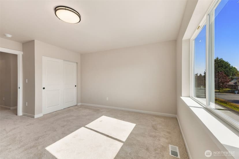 Property photo for 1013 126th Street Ct E, Tacoma photo 29