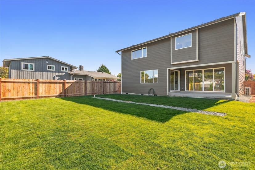 Property photo for 1013 126th Street Ct E, Tacoma photo 14