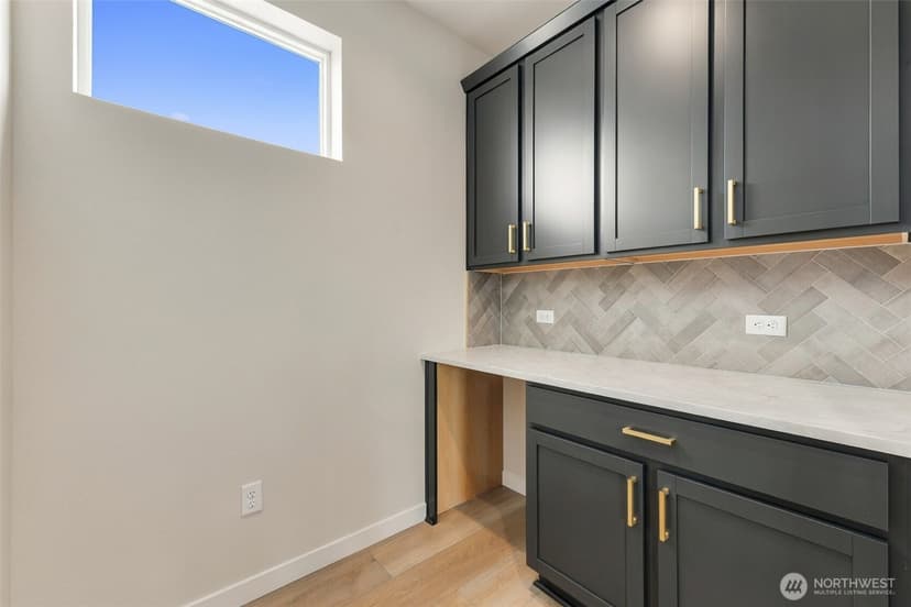 Property photo for 1013 126th Street Ct E, Tacoma photo 11