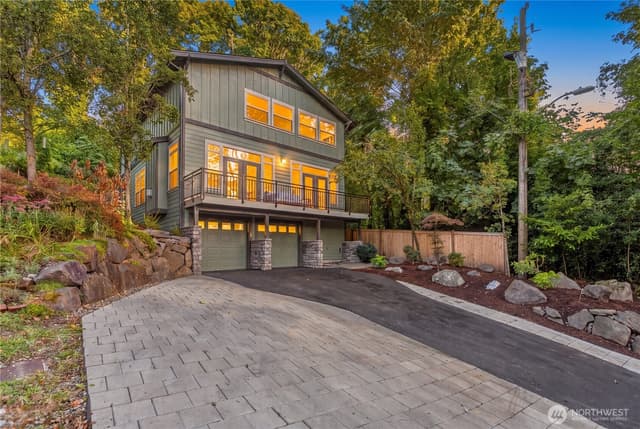 Property photo for 2320 12th Avenue S, Seattle