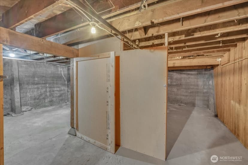 Property photo for 3221 W McGraw Street, Seattle photo 23