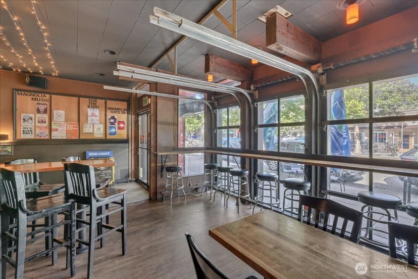 Property photo for 3221 W McGraw Street, Seattle photo 14