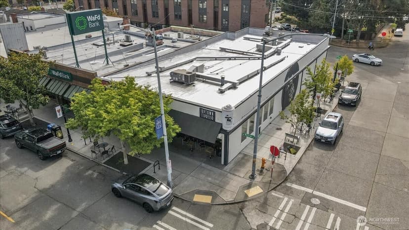 Property photo for 3221 W McGraw Street, Seattle photo 24