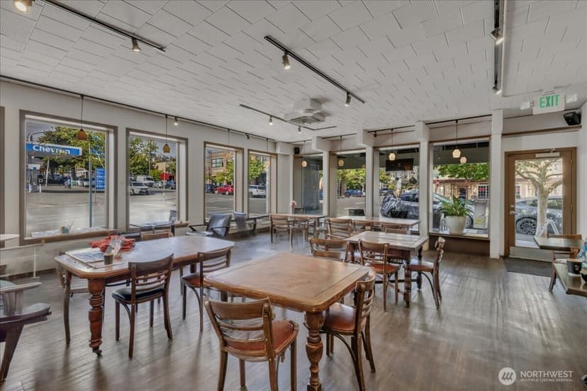 Property photo for 3221 W McGraw Street, Seattle photo 7