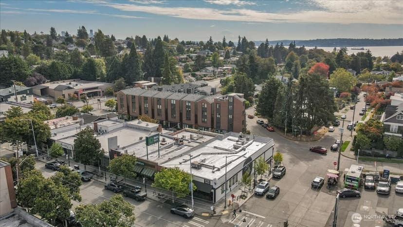 Property photo for 3221 W McGraw Street, Seattle photo 30