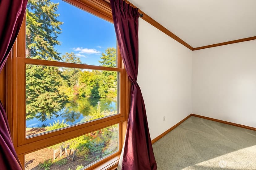 Property photo for 6702 139th Avenue NE #753, Redmond photo 17