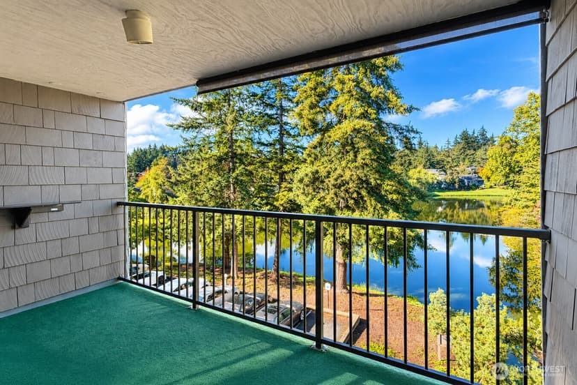 Property photo for 6702 139th Avenue NE #753, Redmond photo 9