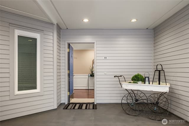 Property photo for 410 2nd Avenue S #111, Kirkland photo 2