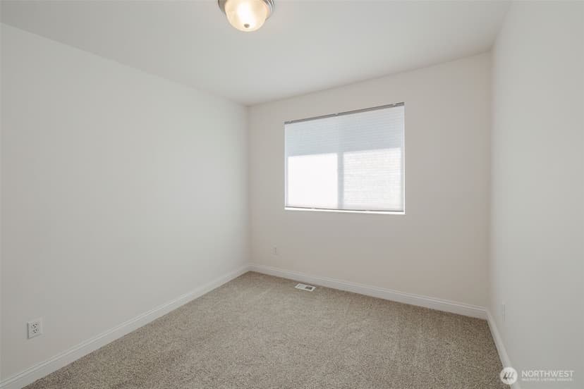 Property photo for 352 NE Miramar Circle, Bremerton photo 28