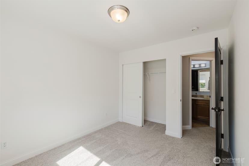 Property photo for 352 NE Miramar Circle, Bremerton photo 27