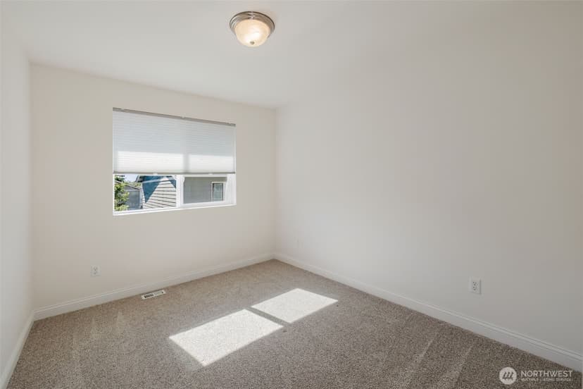 Property photo for 352 NE Miramar Circle, Bremerton photo 26
