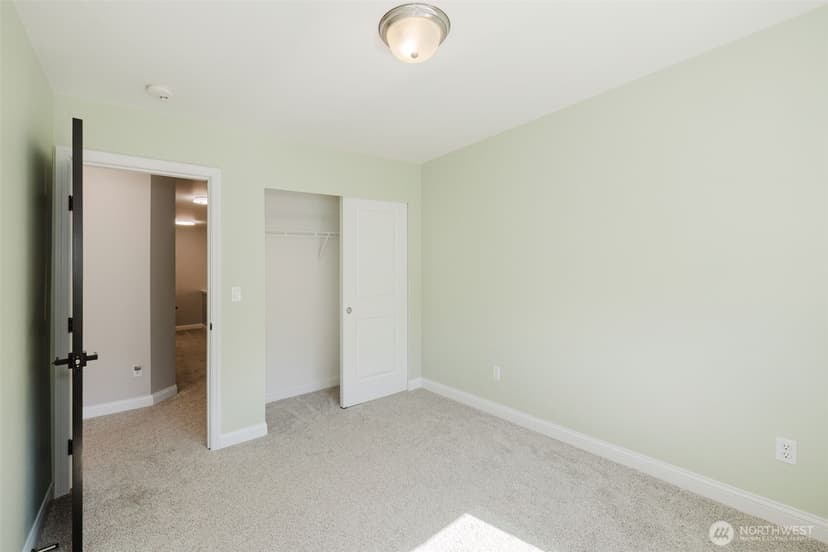 Property photo for 352 NE Miramar Circle, Bremerton photo 32