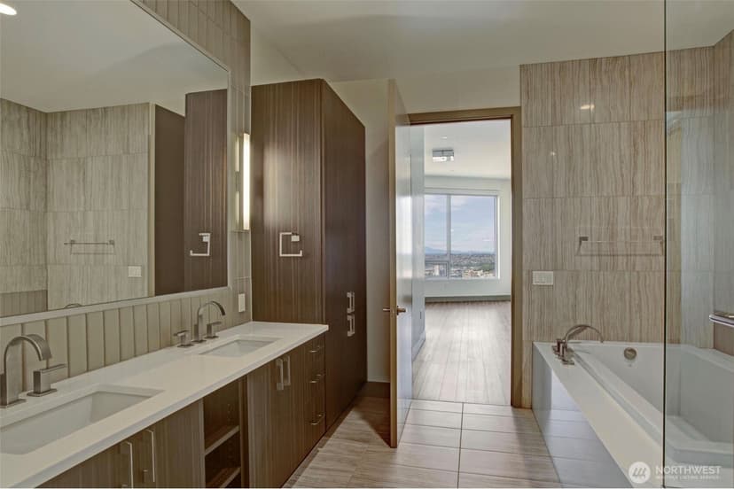 Property photo for 2015 2nd Avenue #3303, Seattle photo 17