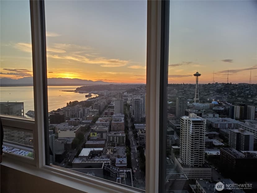 Property photo for 2015 2nd Avenue #3303, Seattle photo 9