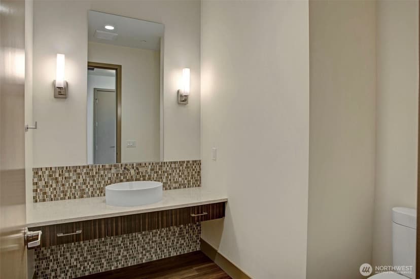 Property photo for 2015 2nd Avenue #3303, Seattle photo 24