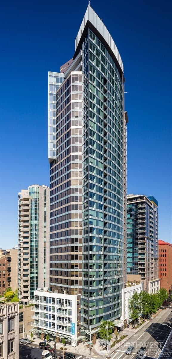 Property photo for 2015 2nd Avenue #3303, Seattle