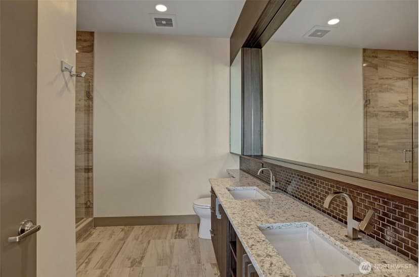 Property photo for 2015 2nd Avenue #3303, Seattle photo 23