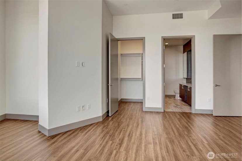 Property photo for 2015 2nd Avenue #3303, Seattle photo 21