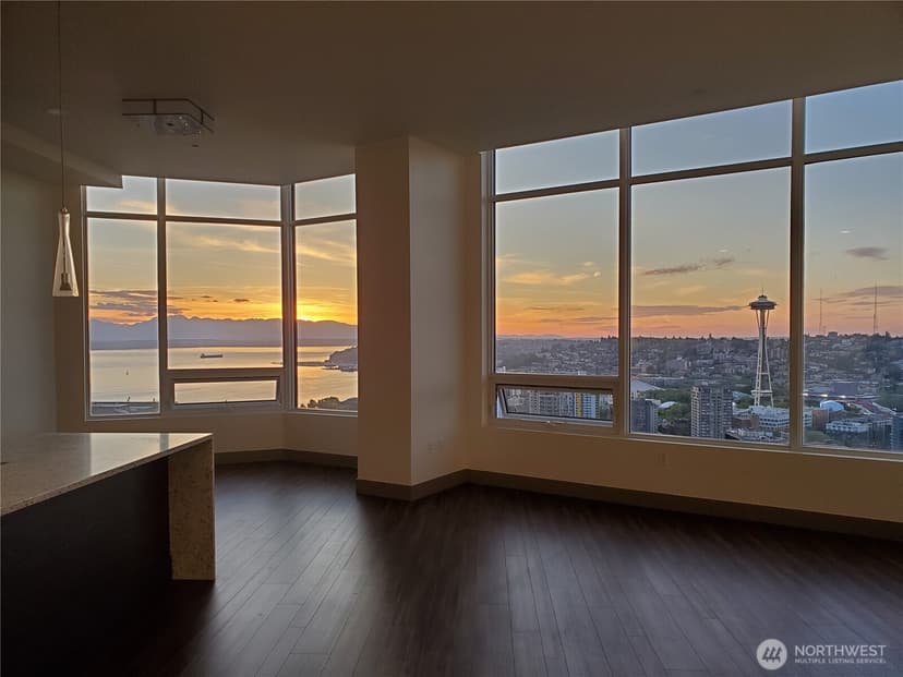 Property photo for 2015 2nd Avenue #3303, Seattle photo 6