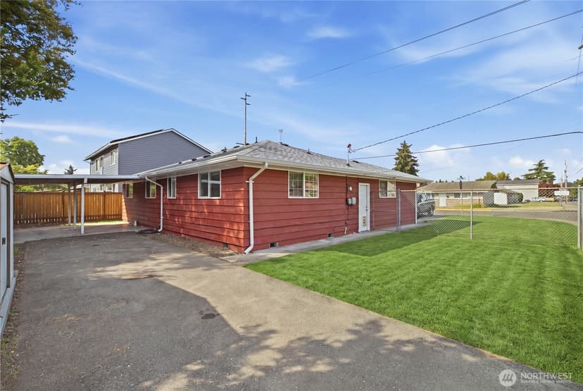 Property photo for 626 9th Avenue SE, Puyallup photo 28