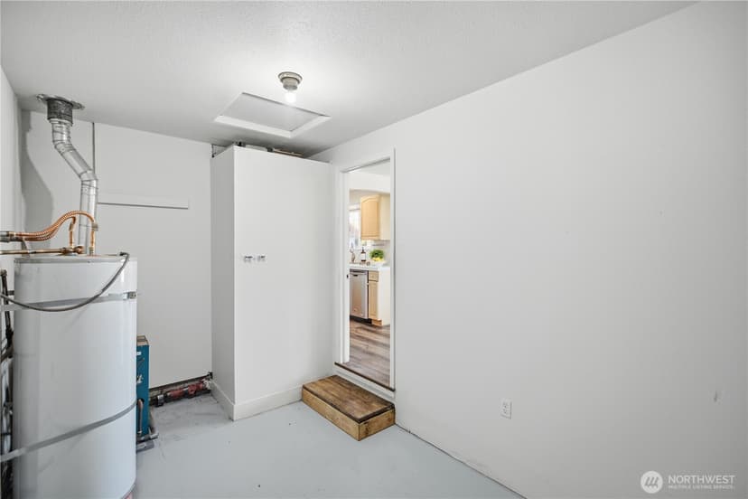 Property photo for 626 9th Avenue SE, Puyallup photo 24