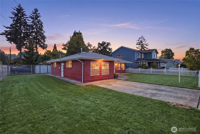 Property photo for 626 9th Avenue SE, Puyallup photo 36