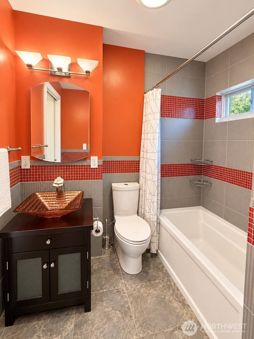 Property photo for 5753 40th Avenue NE, Seattle photo 18