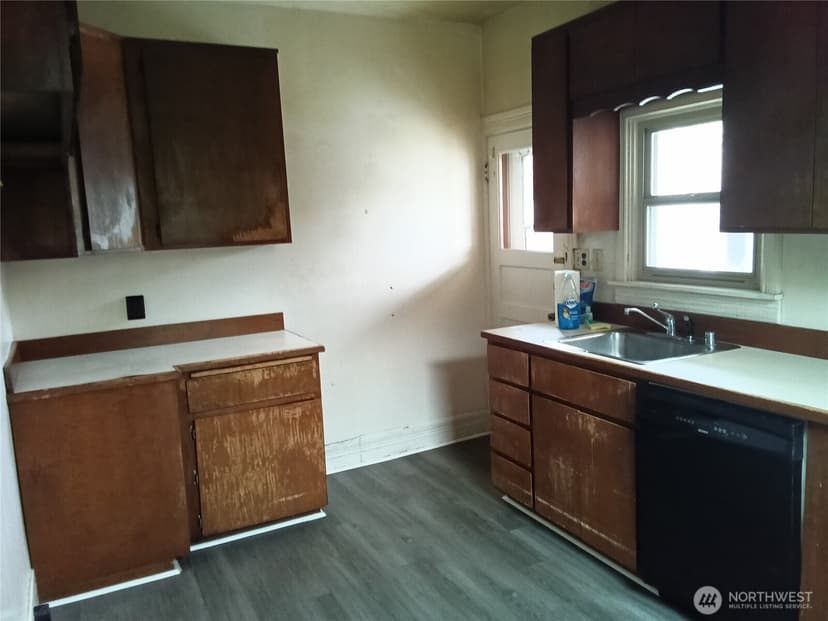 Property photo for 815 N Cushman Avenue, Tacoma photo 8