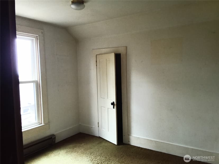 Property photo for 815 N Cushman Avenue, Tacoma photo 13
