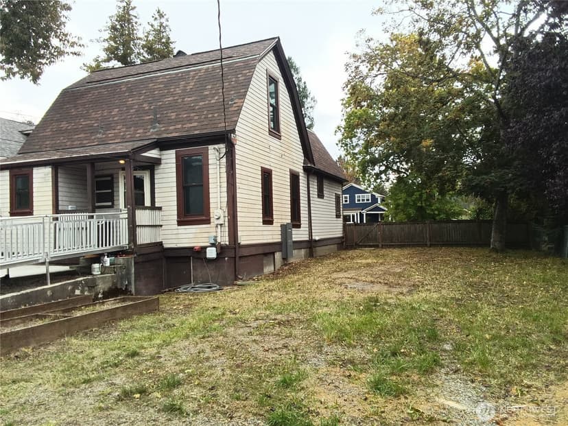 Property photo for 815 N Cushman Avenue, Tacoma photo 15